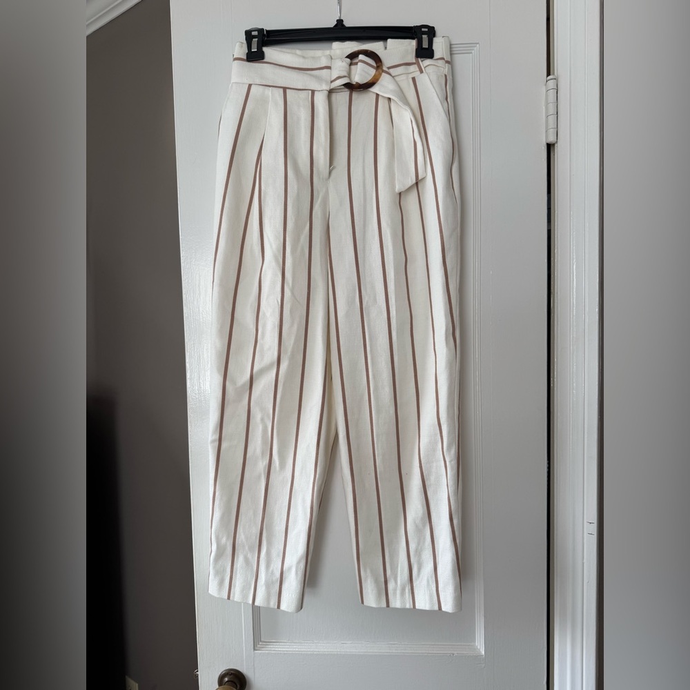 Topshop cropped pants size 4. FYI TopShop runs small